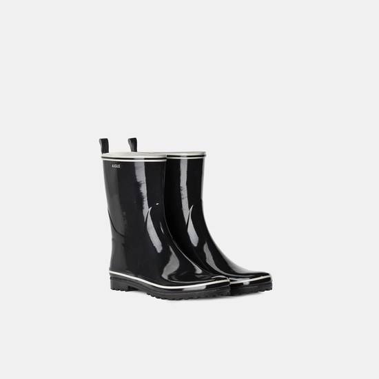 Aigle The Classic And Feminine Patent Ankle Rain Boots Women Black ZA-68701